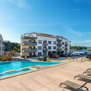 https://apartments-vizula-sunset-d.in-istria.net