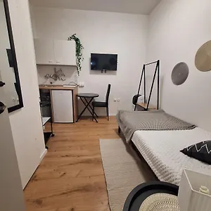 https://apartman-rijeka-2.primorje-gorskikotar.com