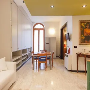 Deluxe Quattro Spade Apartment Verona